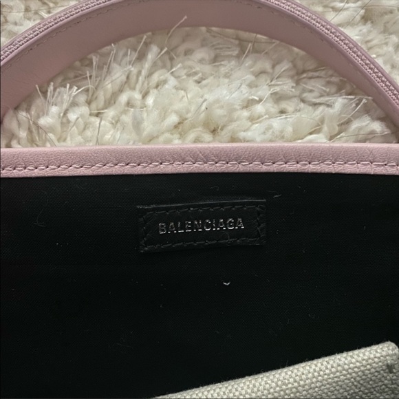 ⭐️🌴Balenciaga Logo Handbag - Picture 5 of 8
